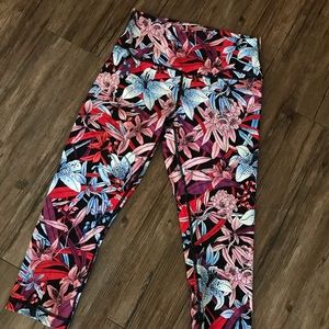Lululemon | Floral Align Crop Leggings
